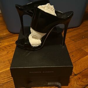 Black Giuseppe Heels. Worn but in Great Condition. Comes with Original box.